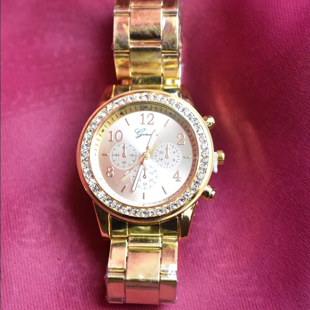 Men’s gold watch